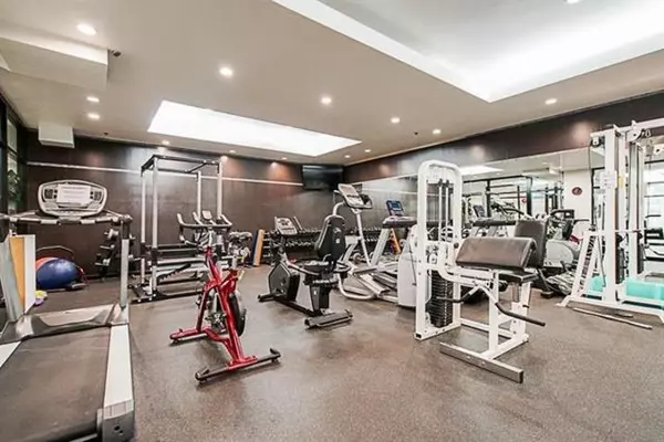 Surrey, BC V3T 5W9,10866 City Pkwy #305