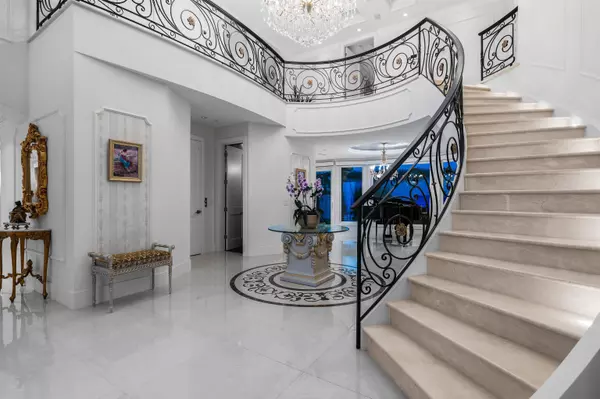 West Vancouver, BC V7S 2S1,1522 Chartwell DR