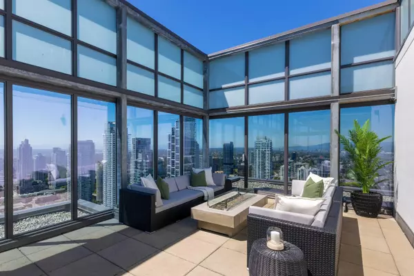 Burnaby, BC V5H 0J9,4711 Hazel ST #PH4101