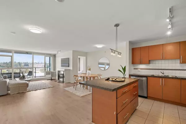 Burnaby, BC V5B 0A1,2225 Holdom AVE #1204