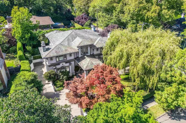 Vancouver, BC V6H 2X1,3937 Osler ST