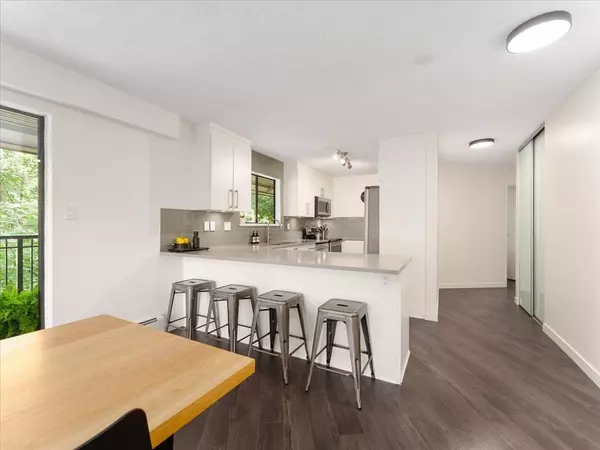 North Vancouver, BC V7J 3K9,1385 Draycott RD #304