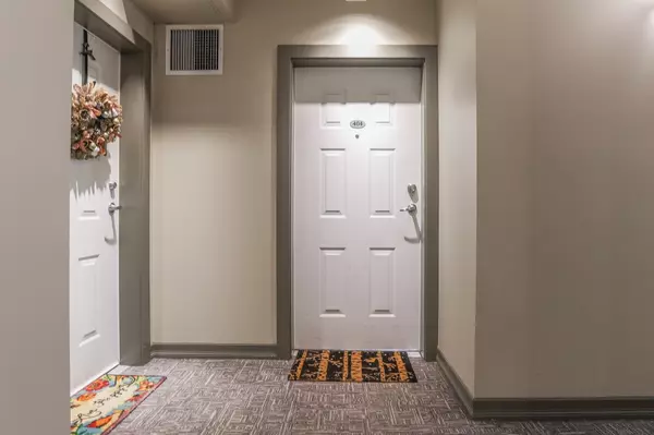 Surrey, BC V3T 0C6,10237 133 ST #404