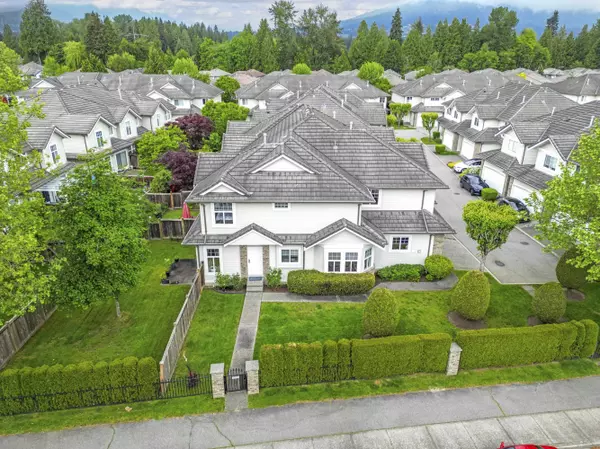 Port Coquitlam, BC V3B 7Z8,1290 Amazon DR #27