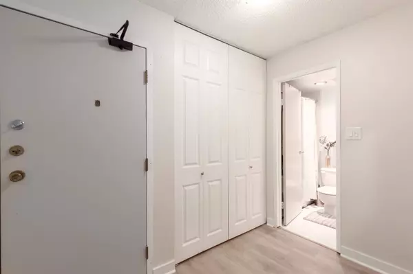 Vancouver, BC V5N 1L6,1515 E 5th AVE #107