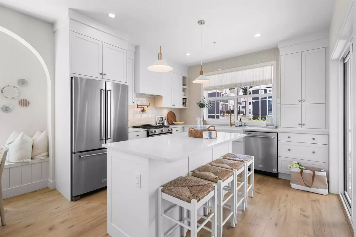 Langley, BC V2Y 3Y7,20329 80 AVE #22