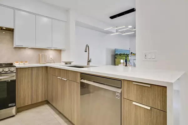 Richmond, BC V6Y 1Z5,7760 Minoru BLVD #9