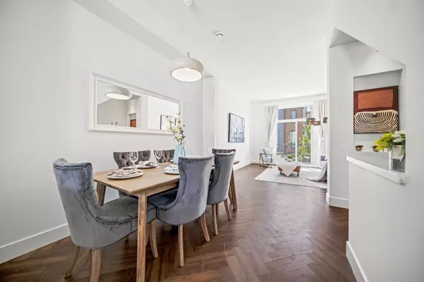 Surrey, BC V3Z 0T2,15898 27 AVE #58