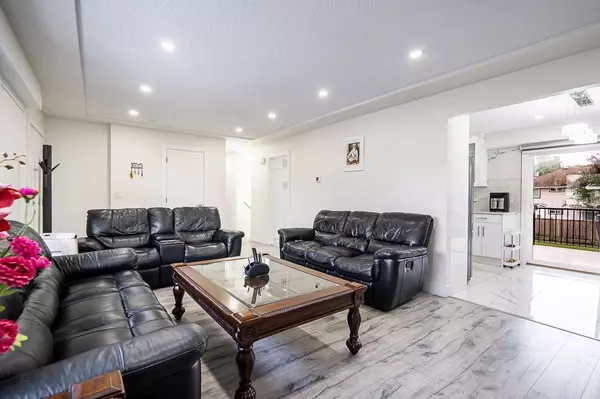 Port Coquitlam, BC V3B 1H7,1624 Coquitlam AVE