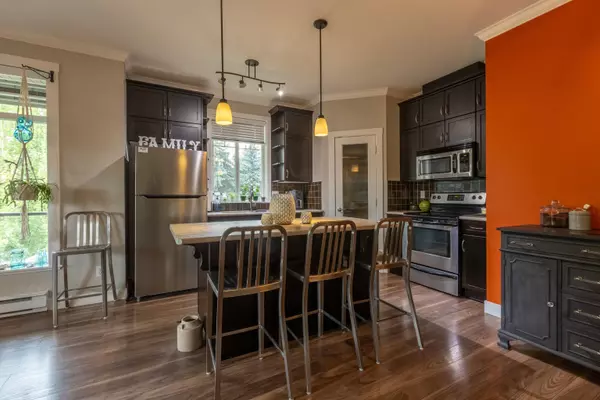 Abbotsford, BC V2S 3H6,2038 Sandalwood CRES #410