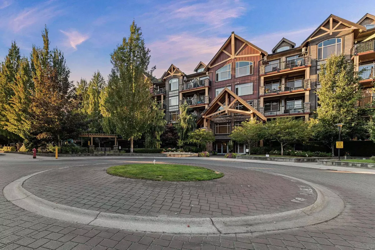 Langley, BC V2Y 0K5,8328 207a ST #154