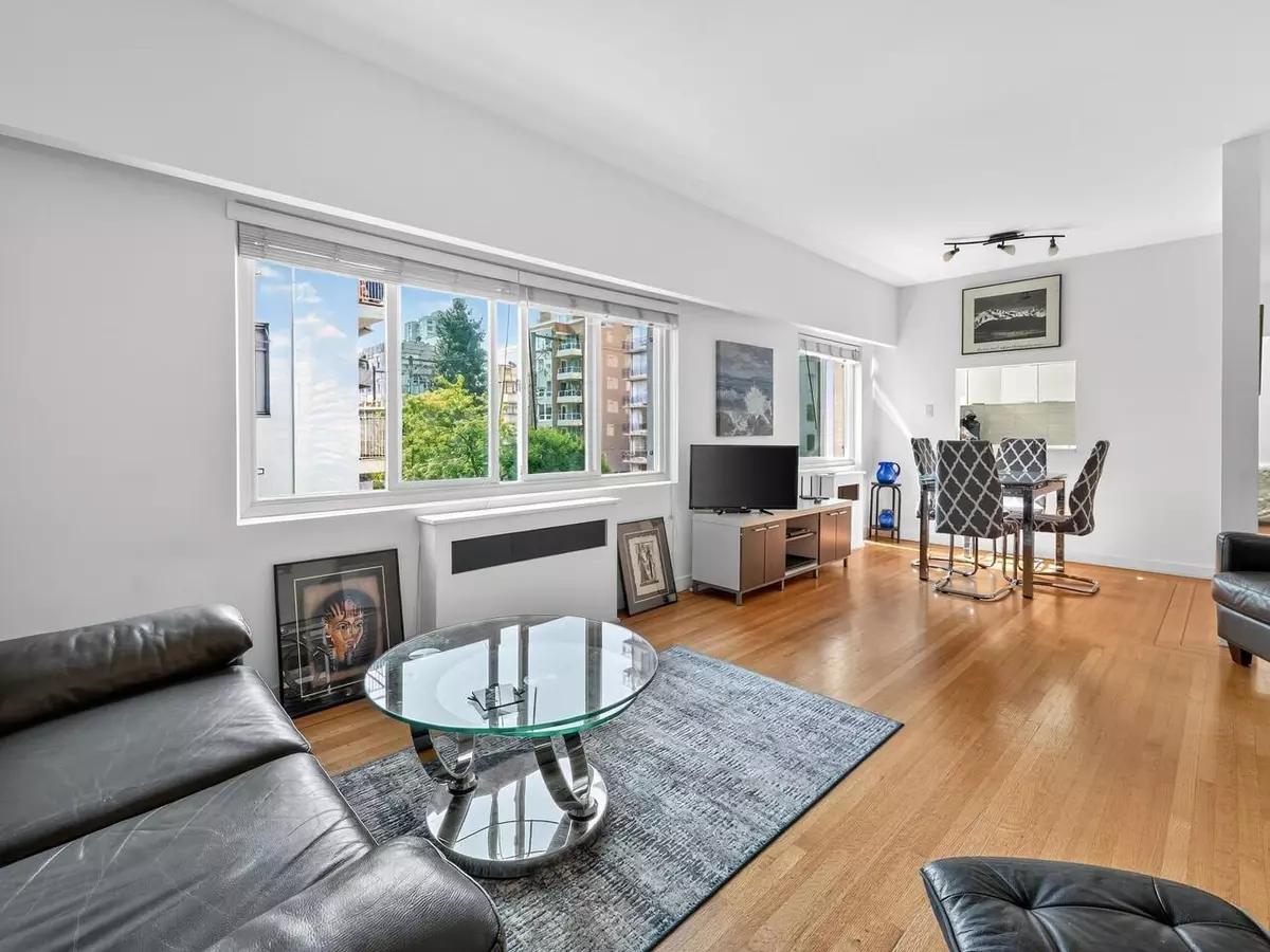 Vancouver, BC V6G 1E8,1972 Robson ST #306