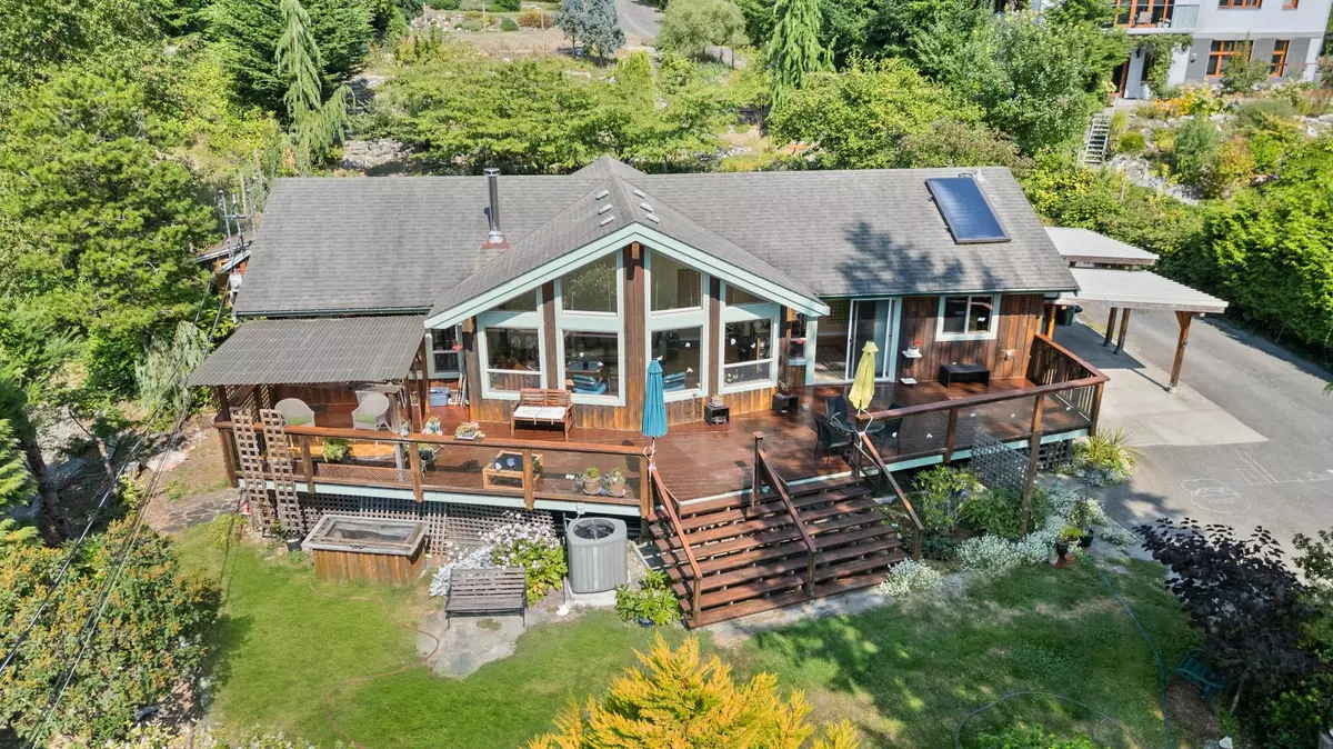 Gibsons, BC V0N 1V3,1372 Gower Point RD