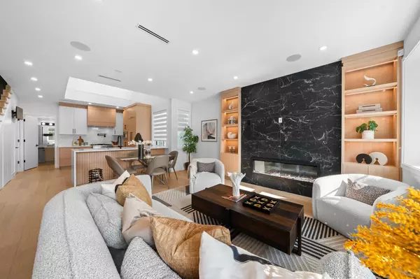 Burnaby, BC V3N 3R6,7588 2nd ST