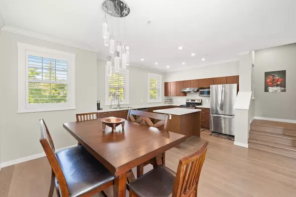 Pitt Meadows, BC V3Y 0A9,19572 Fraser WAY #15