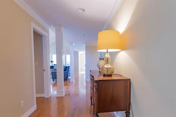 Maple Ridge, BC V2W 1E7,23766 110 AVE