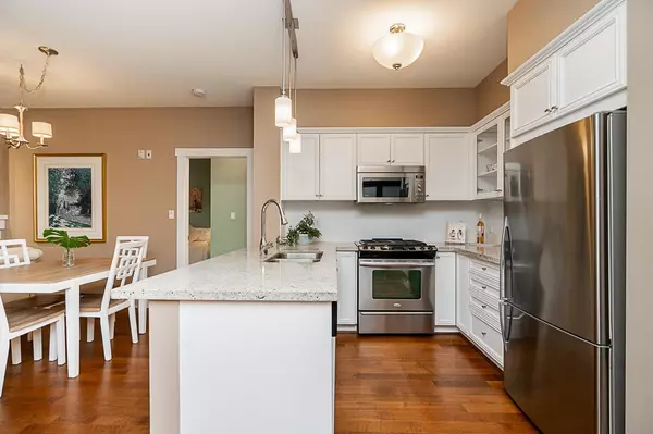 North Vancouver, BC V7J 1S3,1111 E 27th ST #107