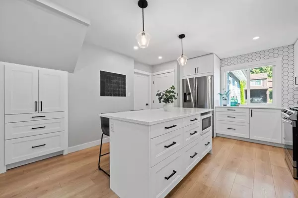 Coquitlam, BC V3K 5W8,2507 Burian DR