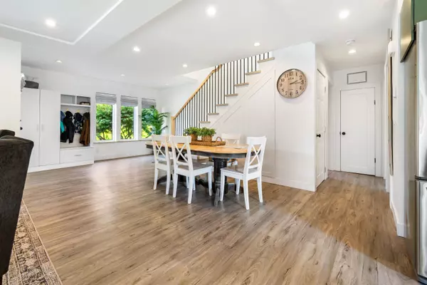 Yarrow, BC V2R 5G2,41784 Yarrow Central RD