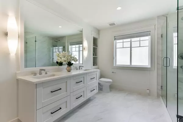 Surrey, BC V4N 6S5,8425 Venture WAY #3