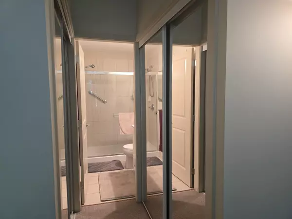 Abbotsford, BC V2S 1Y1,33328 E Bourquin CRES #307