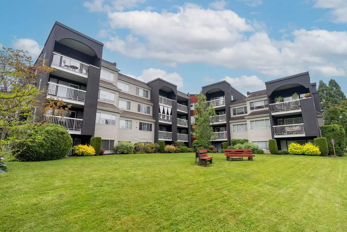 Langley, BC V3A 1M8,5664 200 ST #308