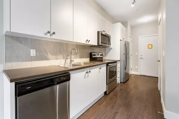 Abbotsford, BC V3G 0H2,1948 North Parallel RD #210