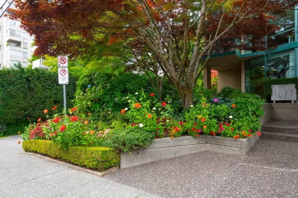 West Vancouver, BC V7T 1H7,1427 Duchess AVE #501