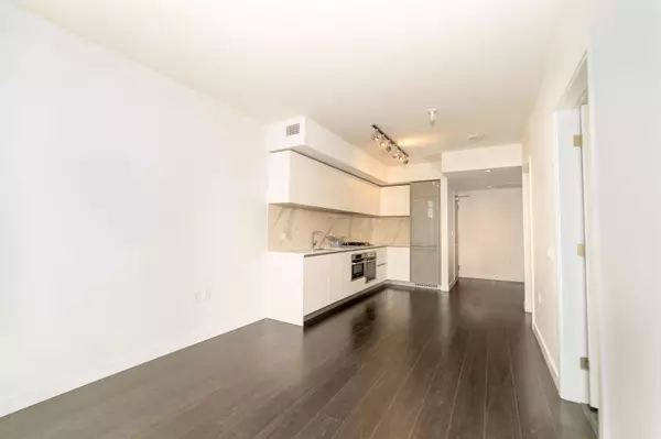 Burnaby, BC V5C 0M6,2085 Skyline CT #801