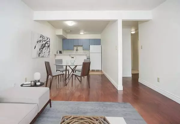 Vancouver, BC V6P 3X3,8680 Fremlin ST #313