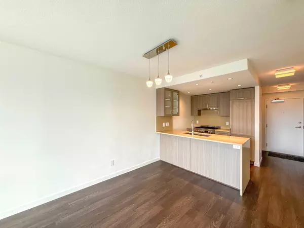 Vancouver, BC V5R 0E5,5598 Ormidale ST #512