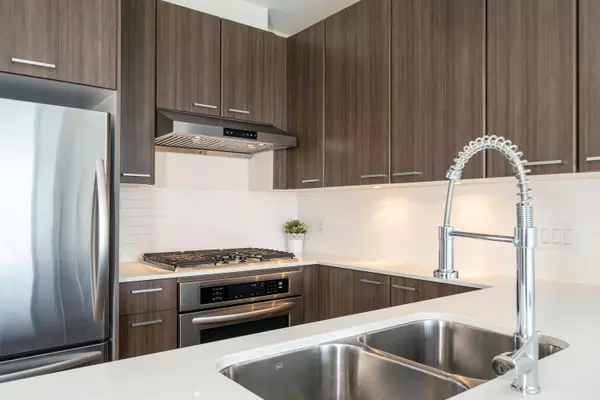 Coquitlam, BC V3B 0H9,2955 Atlantic AVE #2008