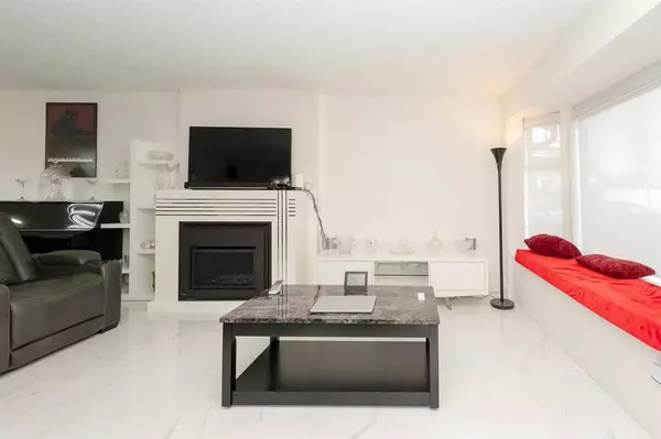 Maple Ridge, BC V2X 0M8,12049 217 ST #7