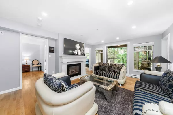 North Vancouver, BC V7H 2Z6,1144 Strathaven DR #103