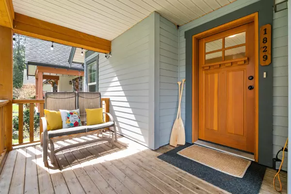 Lindell Beach, BC V2R 0E1,1829 Mossy Green WAY