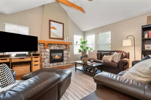 Lindell Beach, BC V2R 0E1,1829 Mossy Green WAY