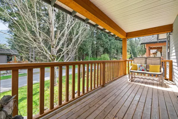 Lindell Beach, BC V2R 0E1,1829 Mossy Green WAY