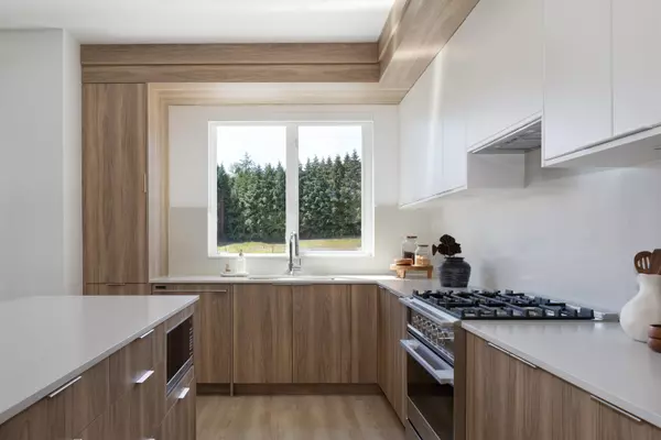 Surrey, BC V4N 6Y2,16487 89 AVE #57