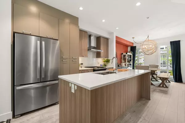 Maple Ridge, BC V2W 0K2,24076 112 AVE #49