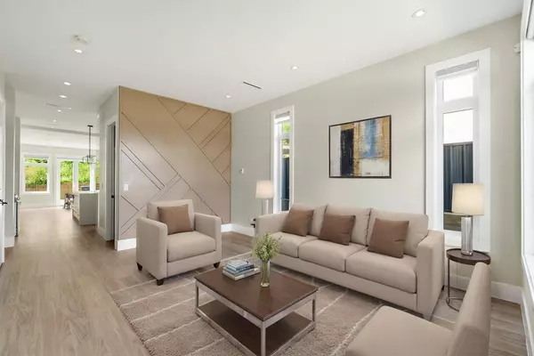 Burnaby, BC V5G 1P6,4096 Nithsdale ST #1