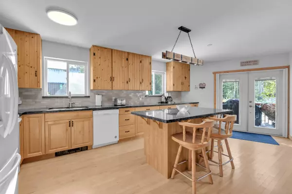 Agassiz, BC V0M 1A1,47075 Snowmist DR