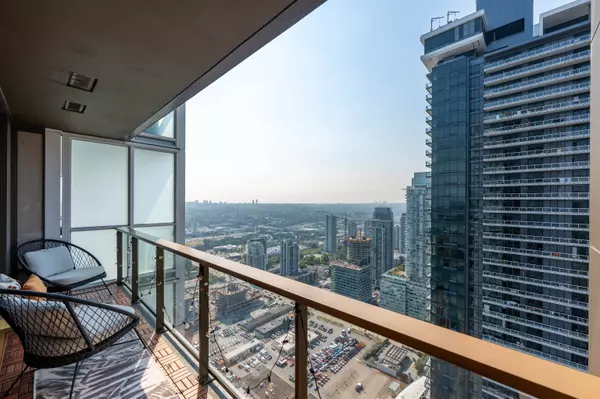 4650 Brentwood BLVD #4306,  Burnaby,  BC V5C 0M3