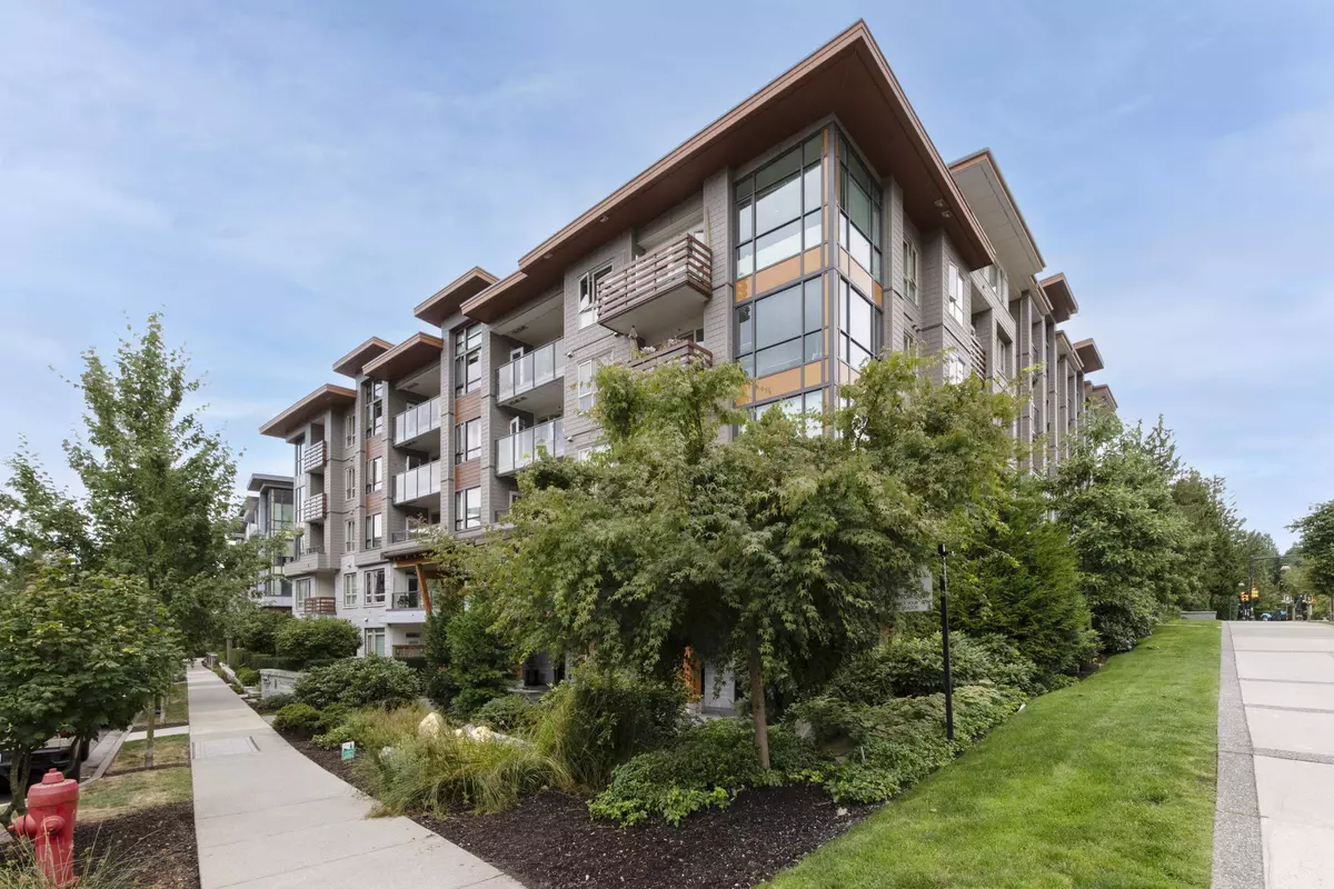 North Vancouver, BC V7J 0B9,2663 Library LN #110