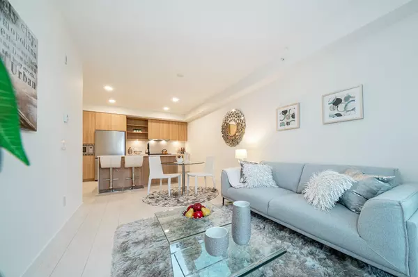 Surrey, BC V3V 0G9,13439 94a AVE #606