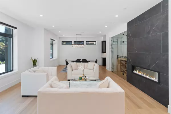 West Vancouver, BC V7S 1H4,565 Mathers AVE