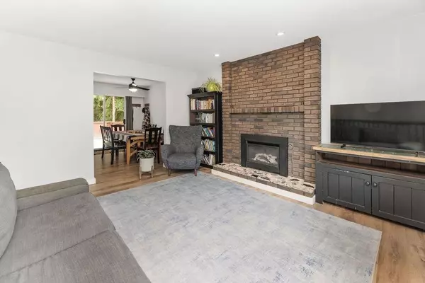 Gibsons, BC V0N 1V4,1020 Fircrest RD