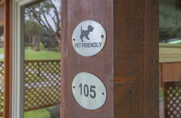 Mayne Island, BC V0N 2J1,494 Arbutus DR #105A