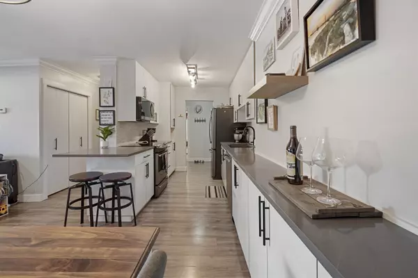 Richmond, BC V7C 4L5,8740 No. 1 RD #103