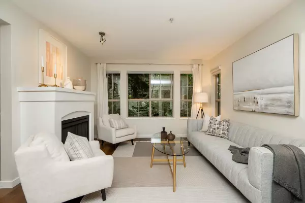 Coquitlam, BC V3E 3S1,2966 Silver Springs BLVD #202