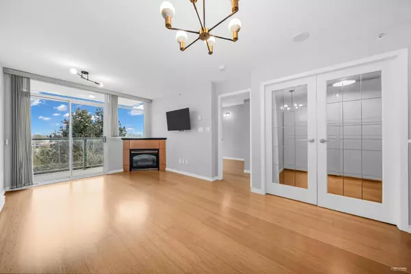 Vancouver, BC V5S 4V3,2733 Chandlery PL #602